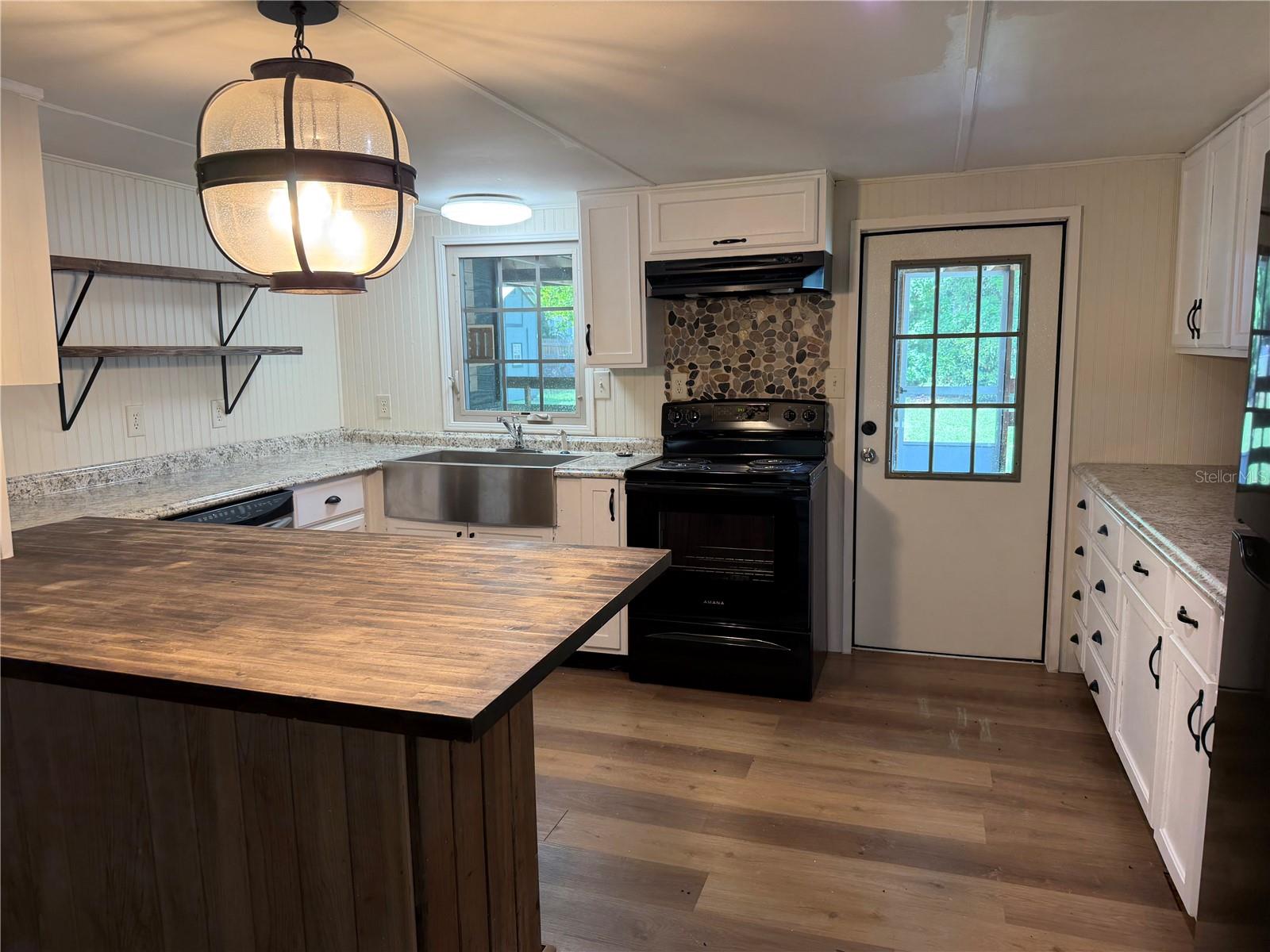 JERRY TAYLOR LNDG - Residential
