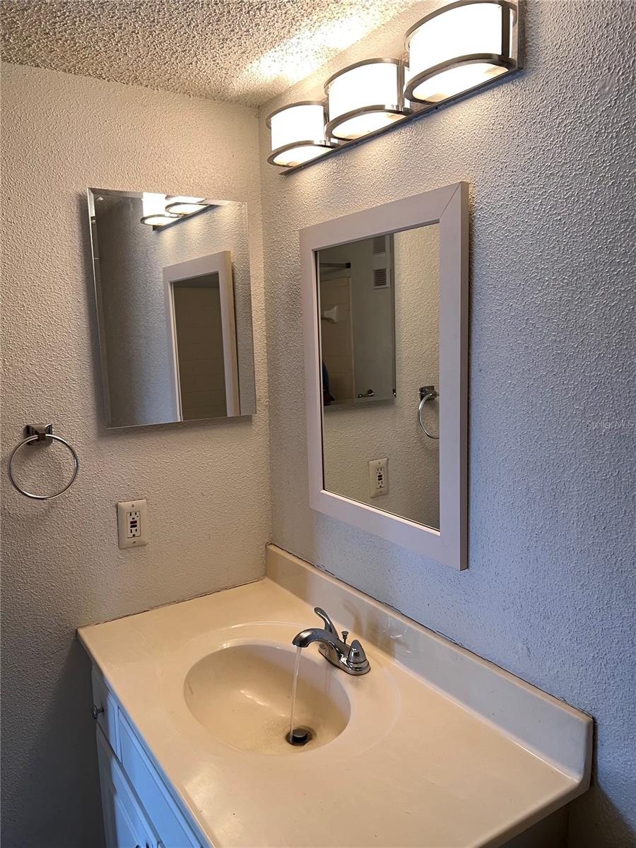 CABANA KEY CONDOMINIUMS - Residential Lease
