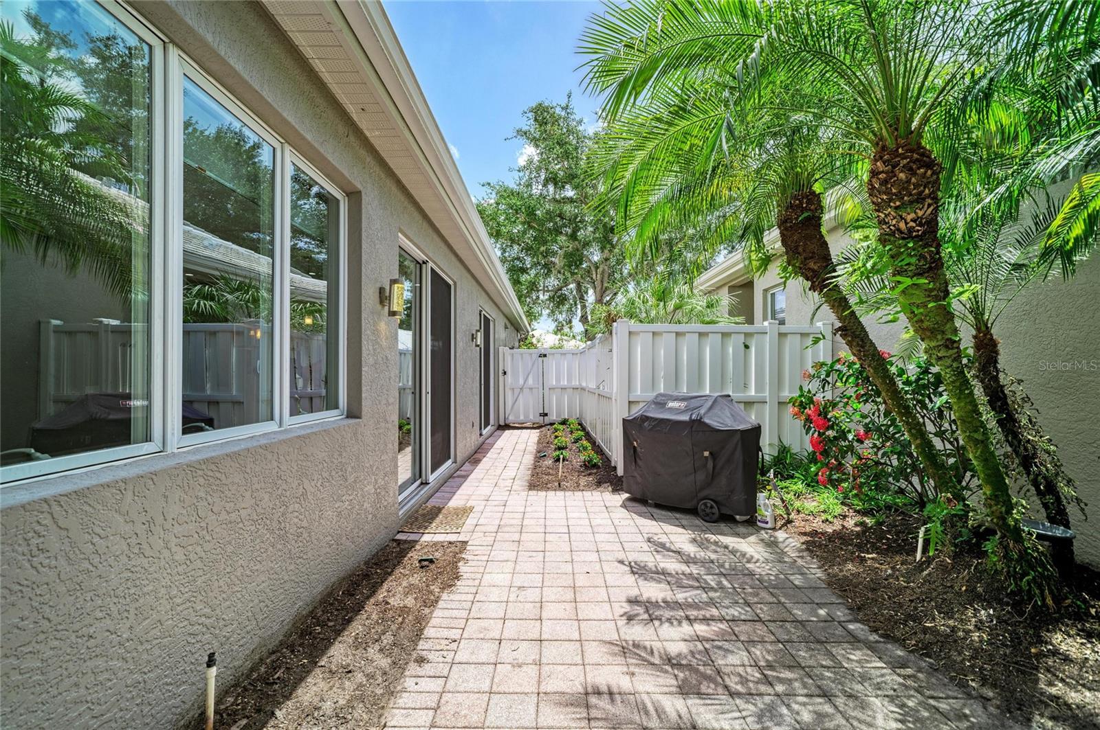 ROSEDALE - Residential