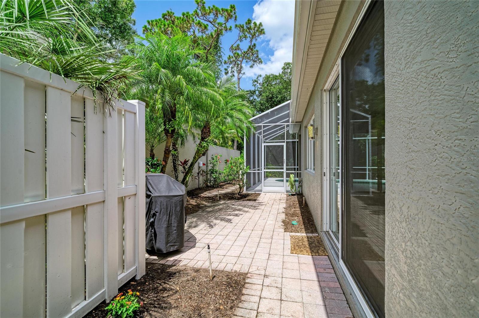 ROSEDALE - Residential