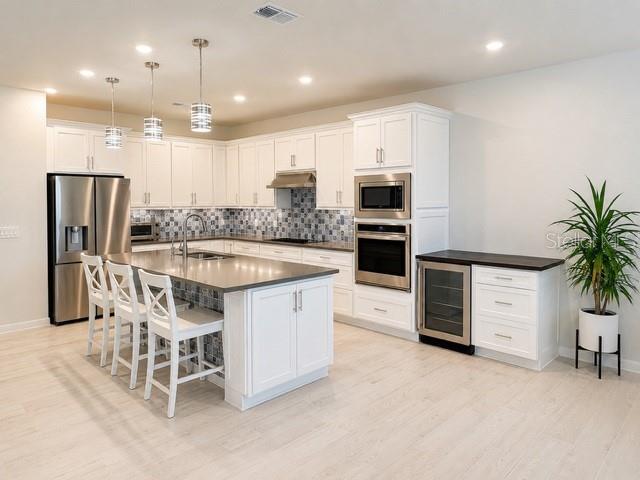 SAVANNAH PALMS - Residential