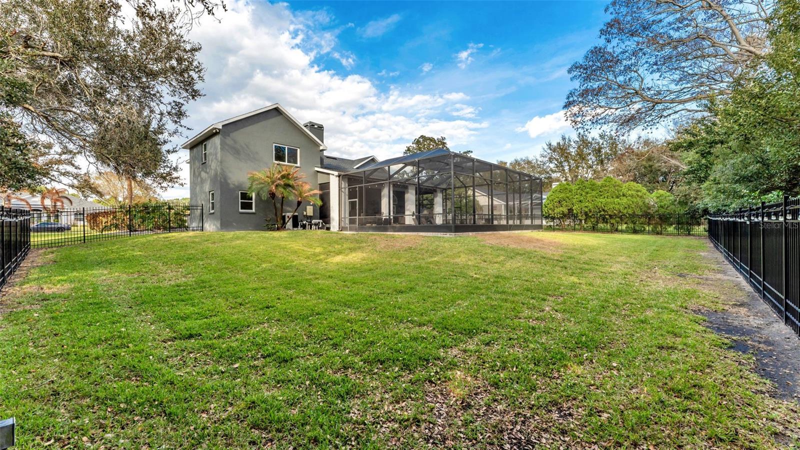 VAN FLEET ESTATES - Residential Lease