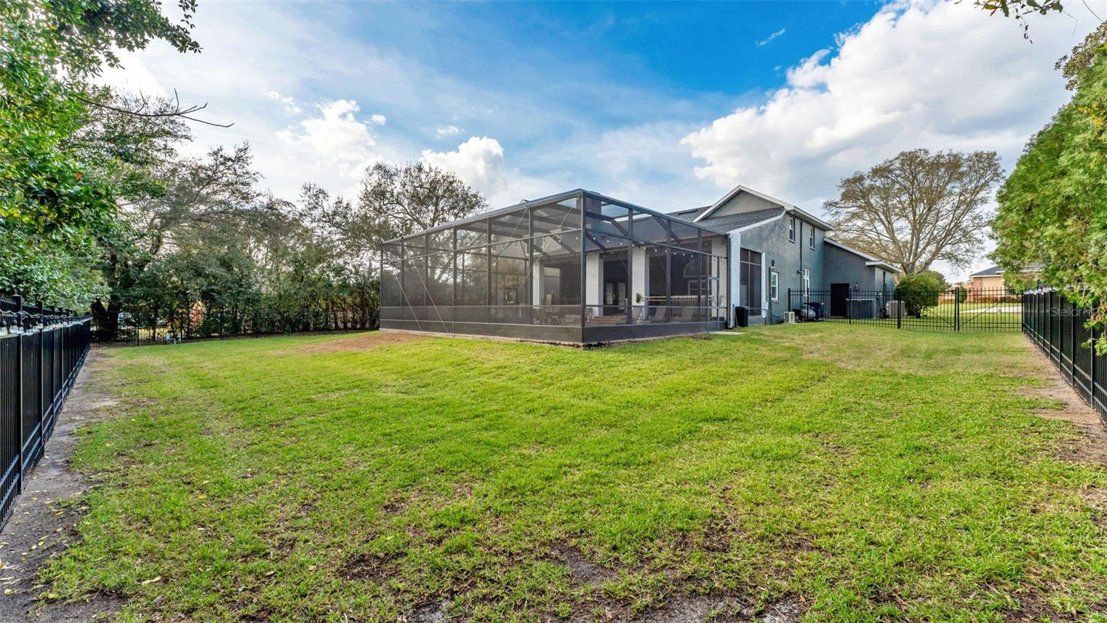 VAN FLEET ESTATES - Residential Lease