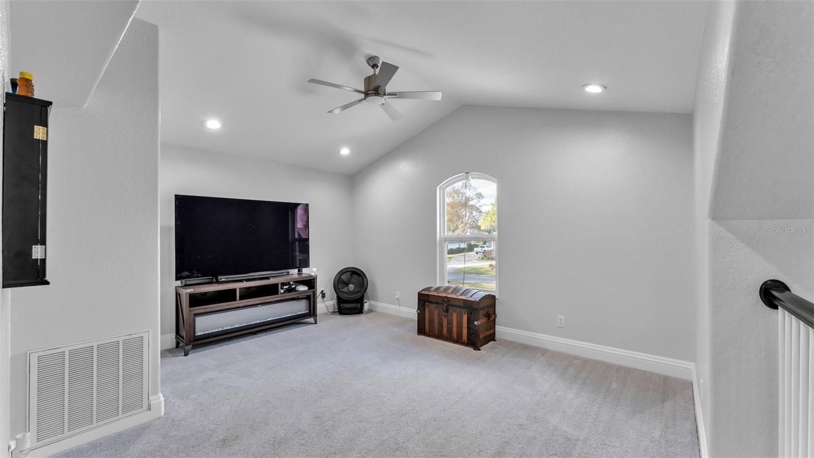 VAN FLEET ESTATES - Residential Lease
