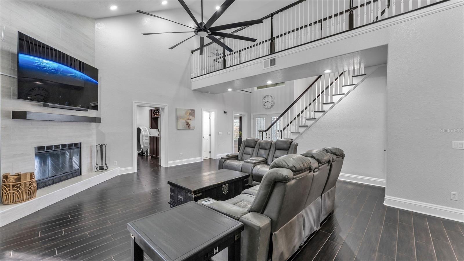 VAN FLEET ESTATES - Residential Lease