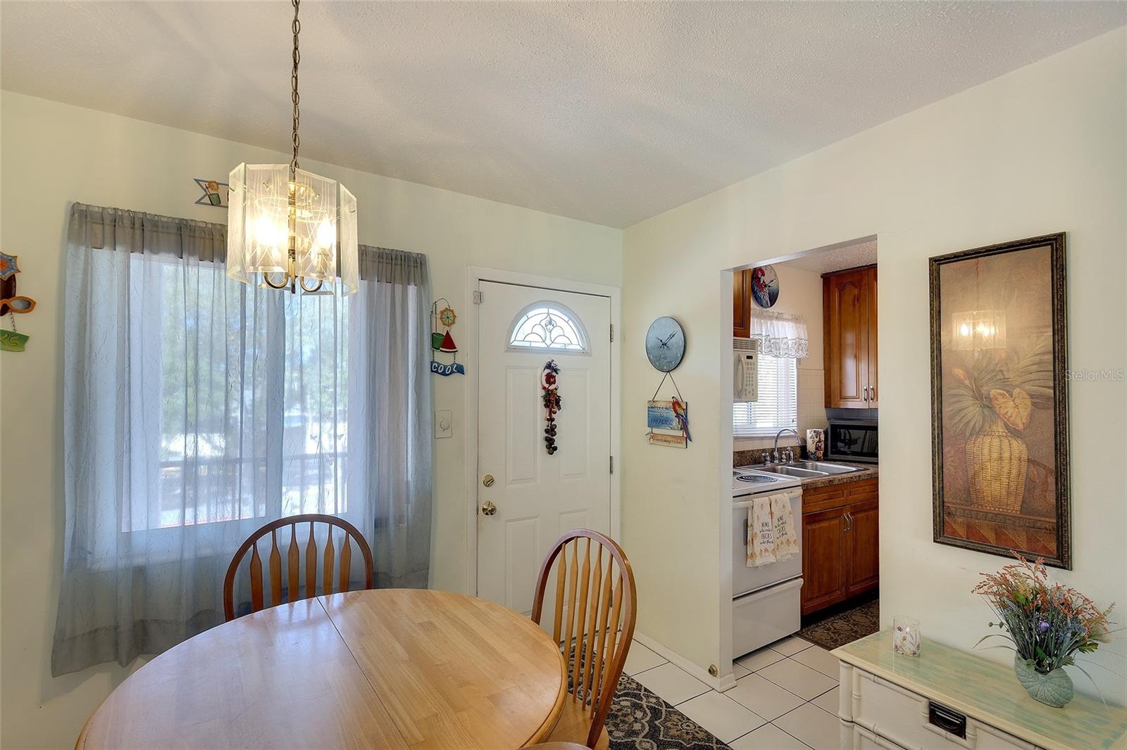 THE FOURTH BAYSHORE - Residential