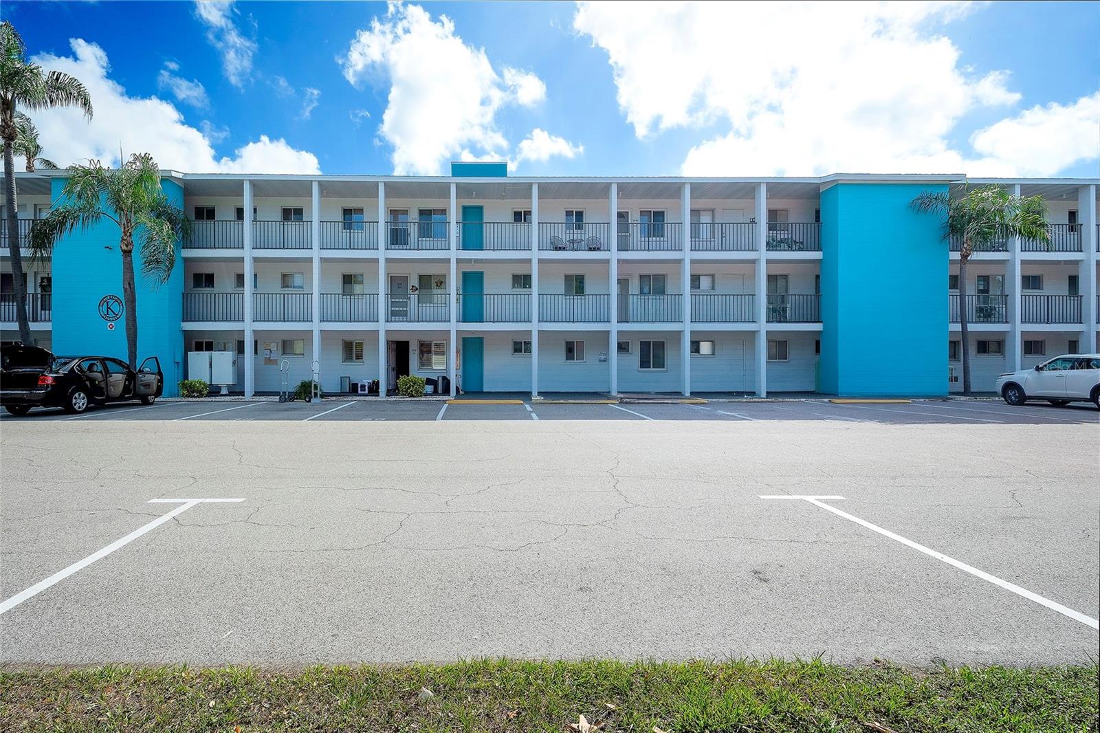 THE FOURTH BAYSHORE - Residential
