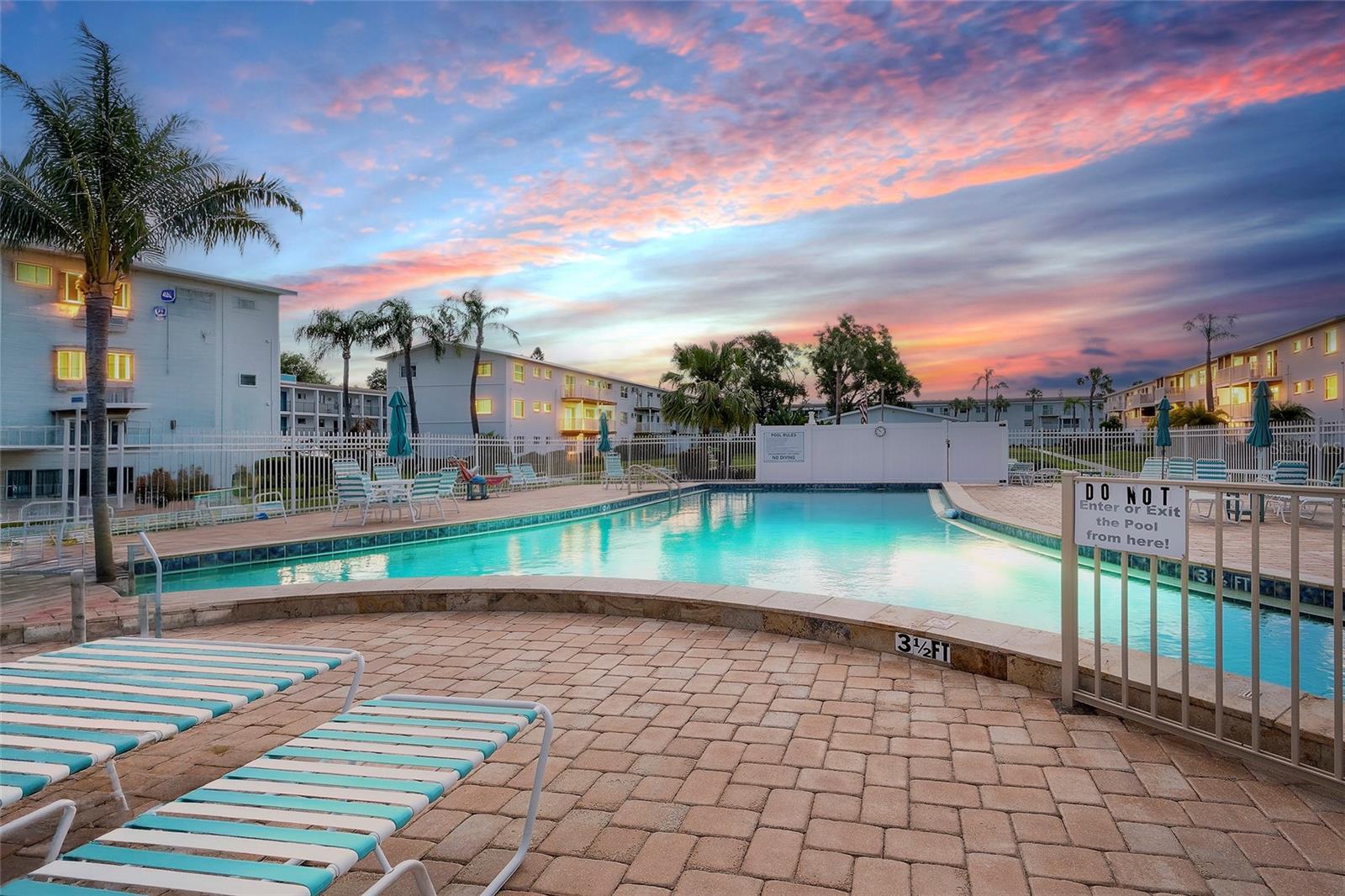 THE FOURTH BAYSHORE - Residential