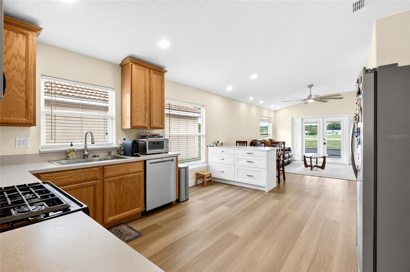 WATERVIEW TOWNHOMES SEC 3 - Residential