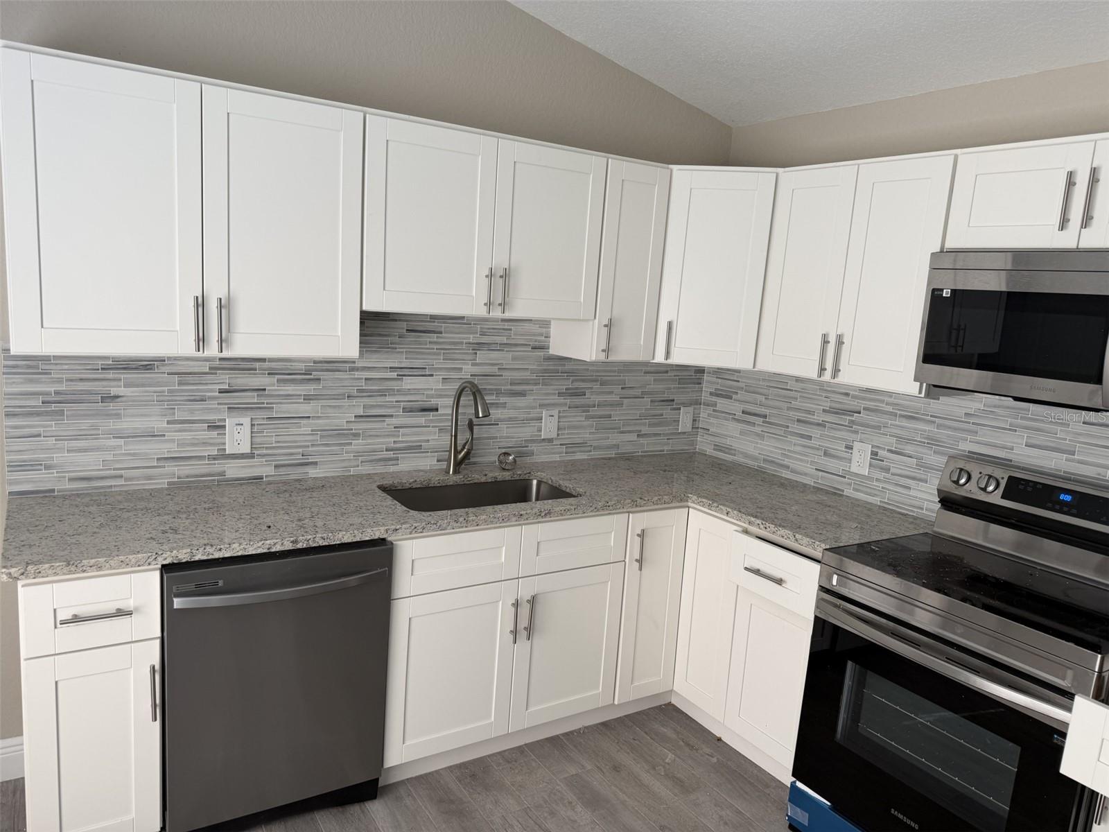 HENDRYS ADD - Residential