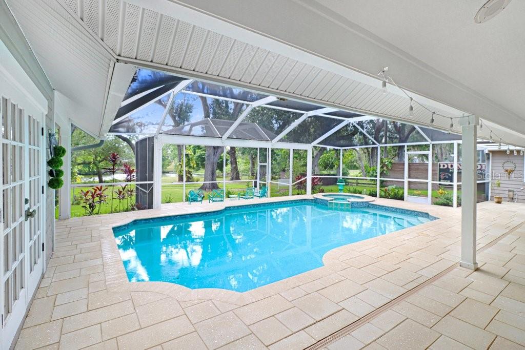 STIRLING HEIGHTS - Residential