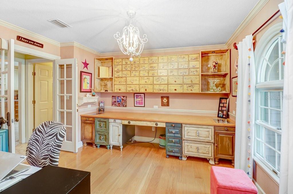 STIRLING HEIGHTS - Residential
