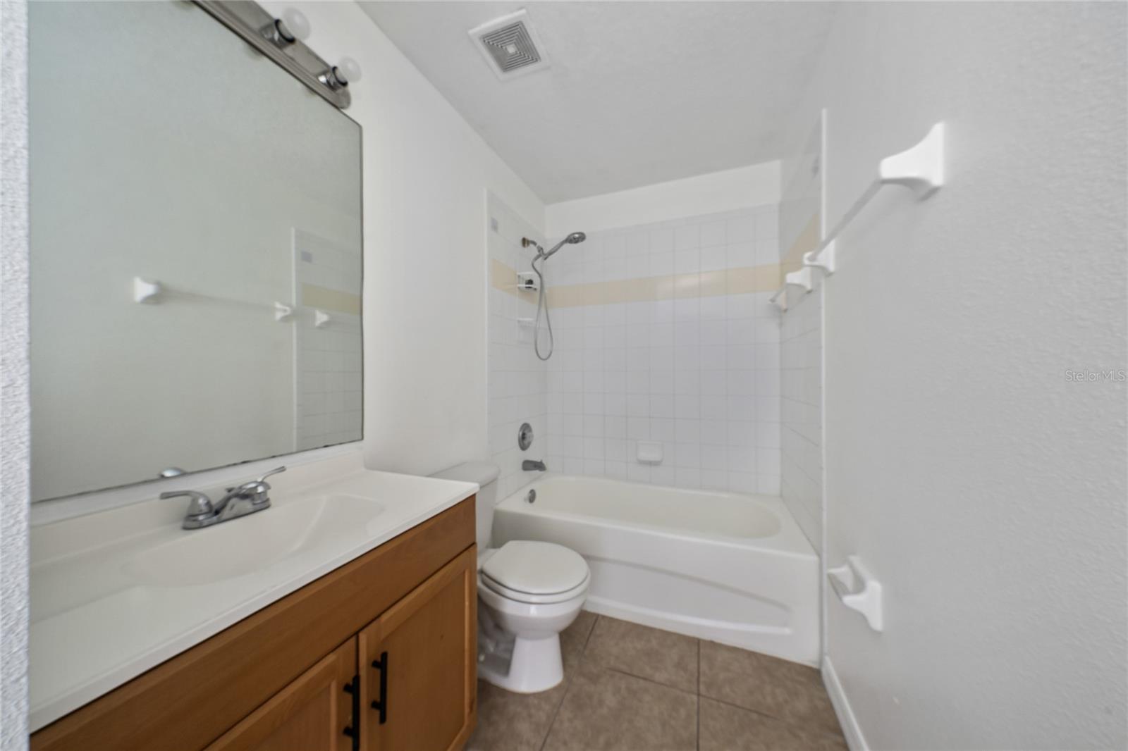 COBBLESTONE LANDING TWNHMS CONDO - Residential