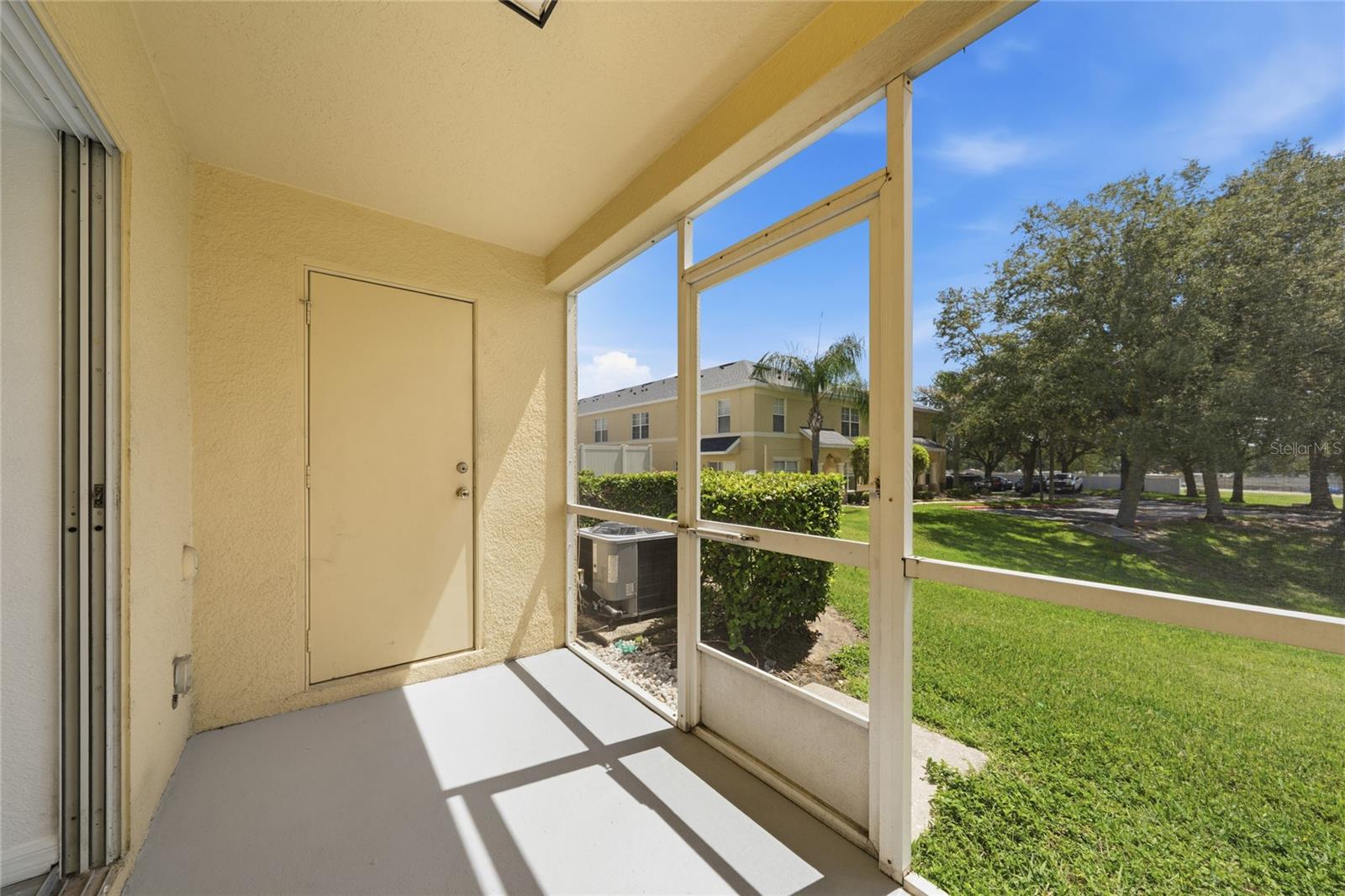 COBBLESTONE LANDING TWNHMS CONDO - Residential