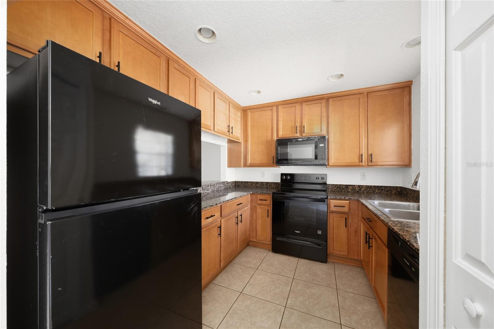 COBBLESTONE LANDING TWNHMS CONDO - Residential
