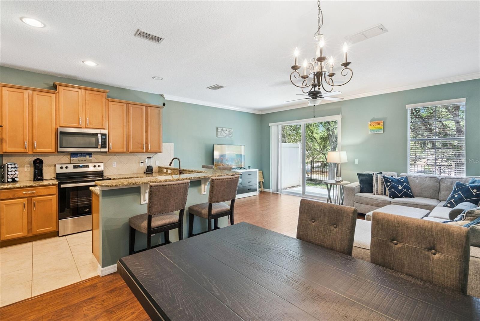 CLAYTON CROSSING TWNHMS - Residential