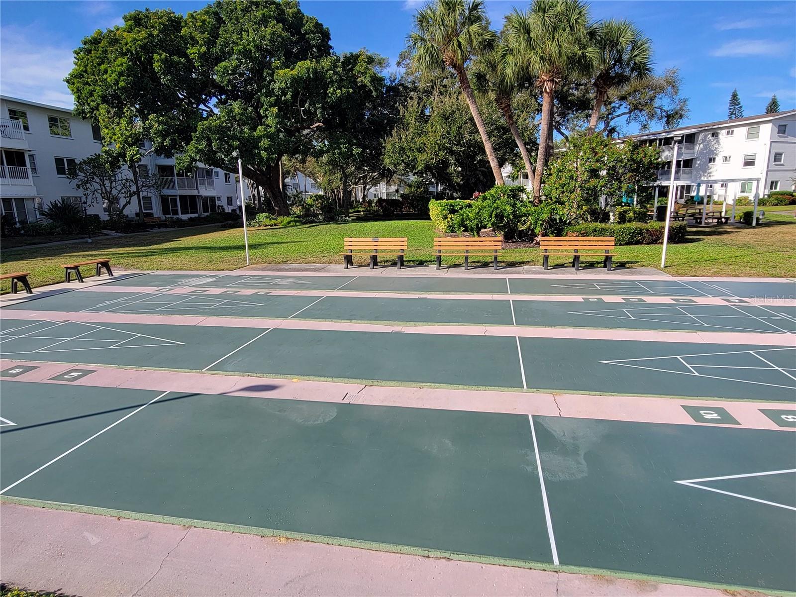 THE THIRD BAYSHORE - Residential