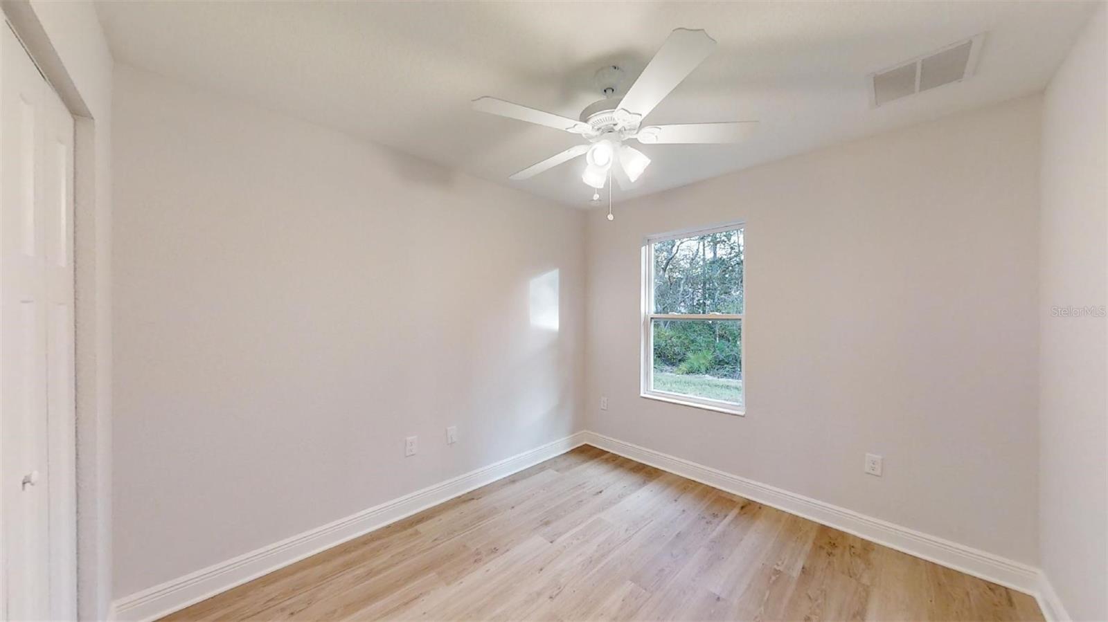 RAINBOW LAKES ESTATES - Residential