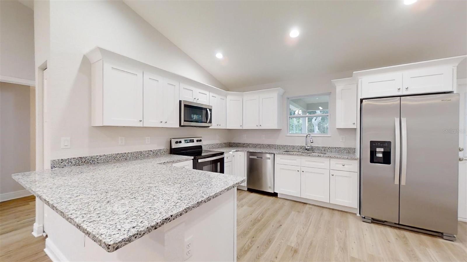RAINBOW LAKES ESTATES - Residential
