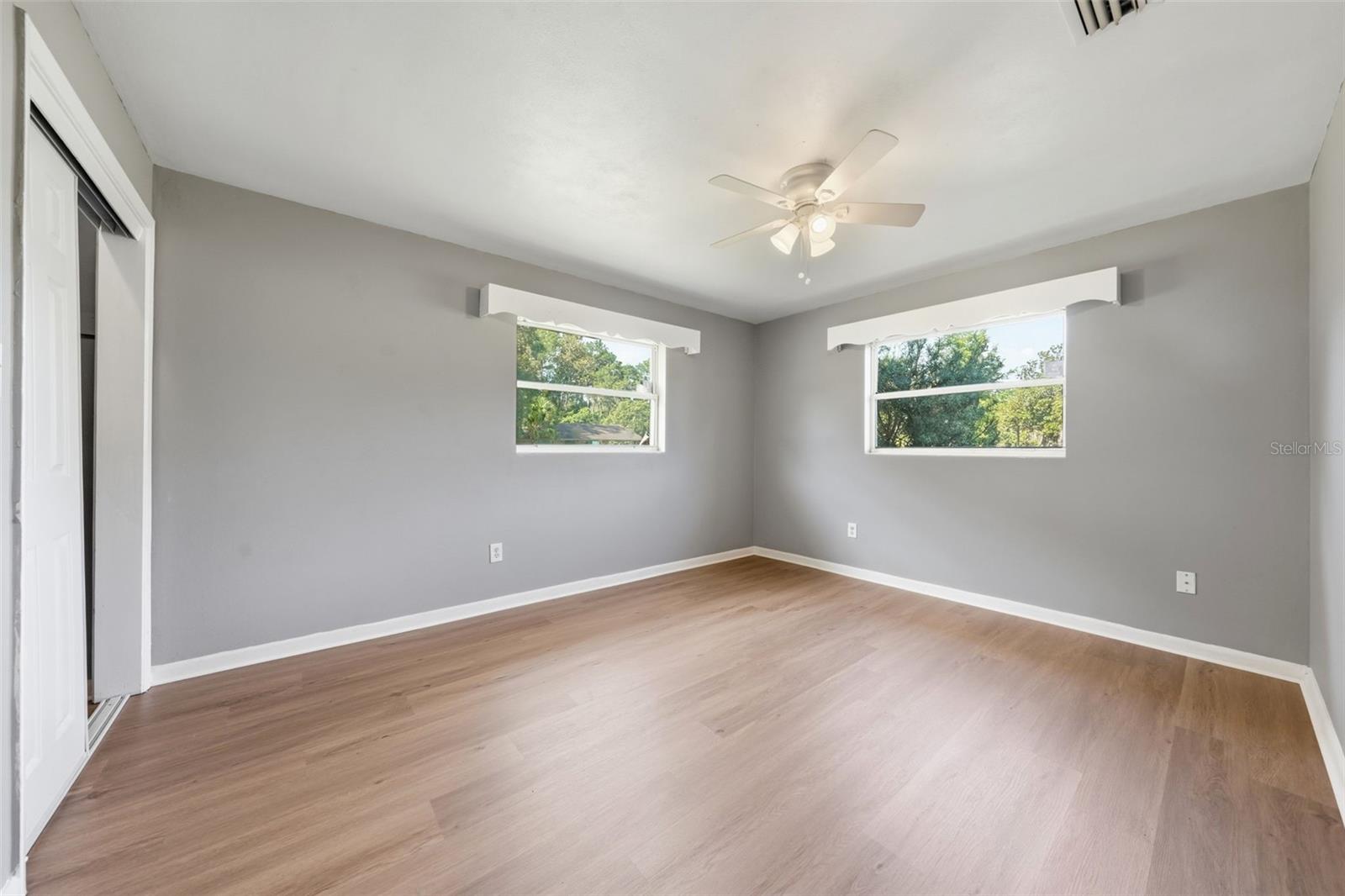 LAKE BREEZE ESTATES - Residential