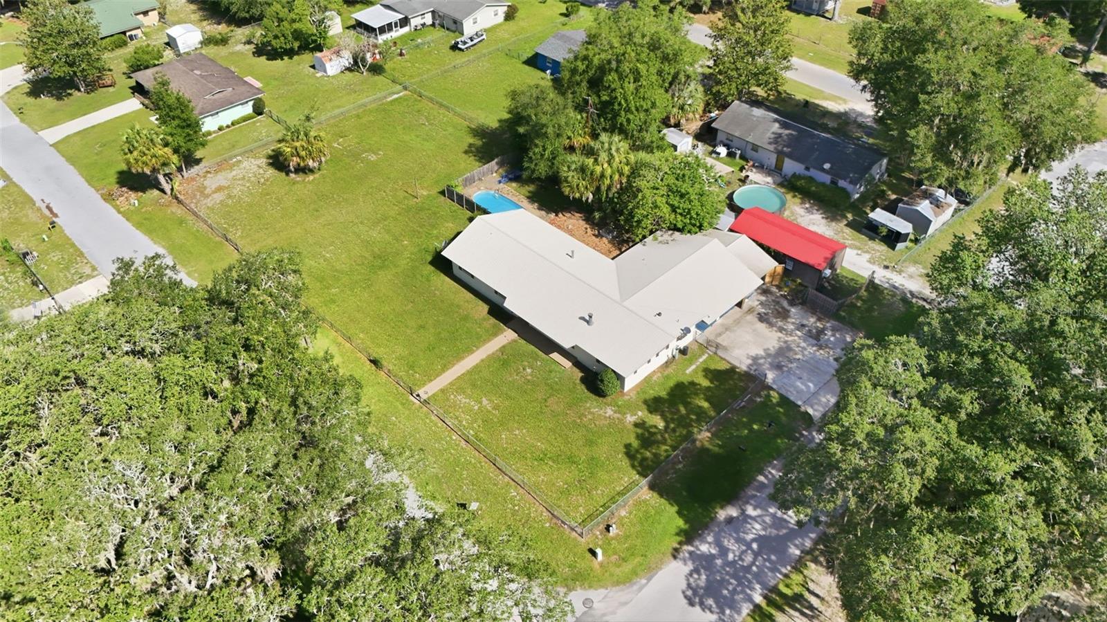 LAKE BREEZE ESTATES - Residential