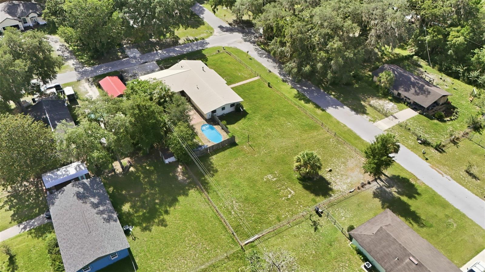 LAKE BREEZE ESTATES - Residential