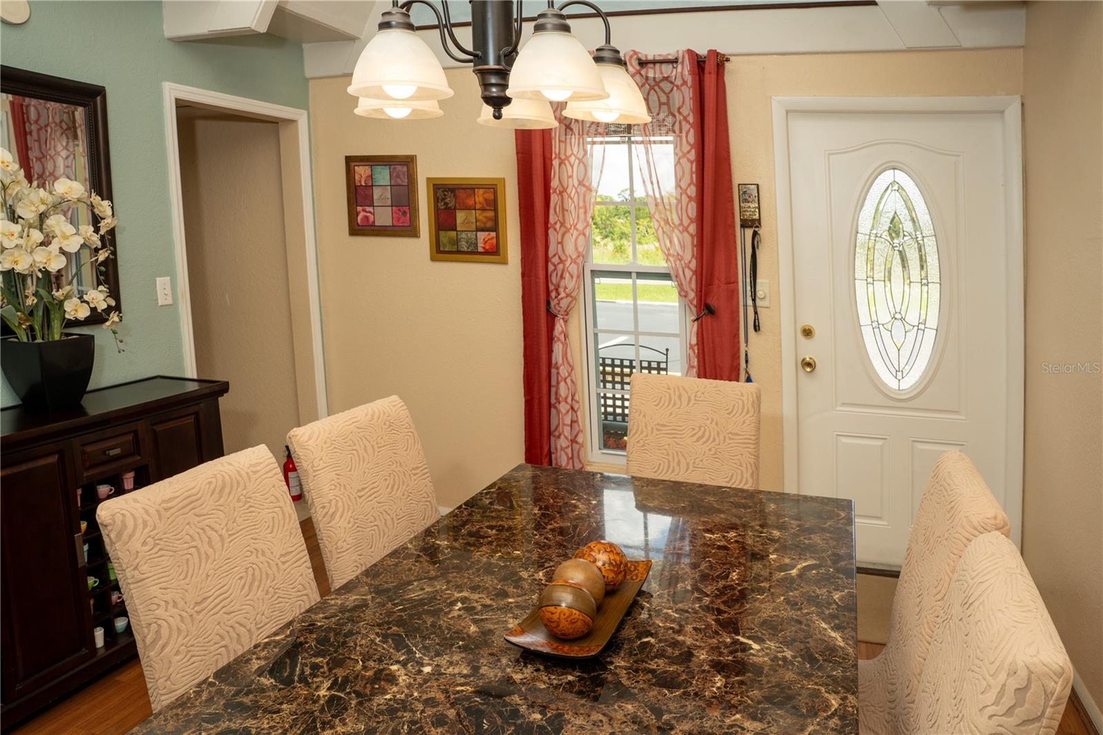 LAKESHORE CLUB - Residential