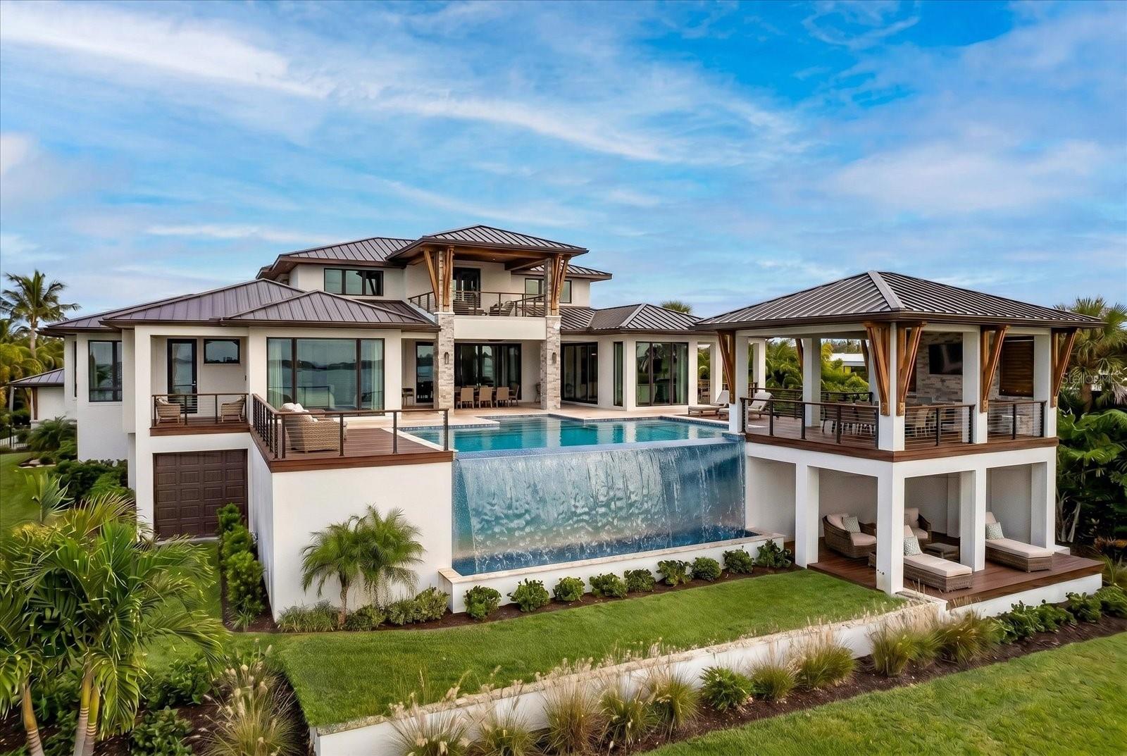 DUNEDIN ISLES 1 - Land