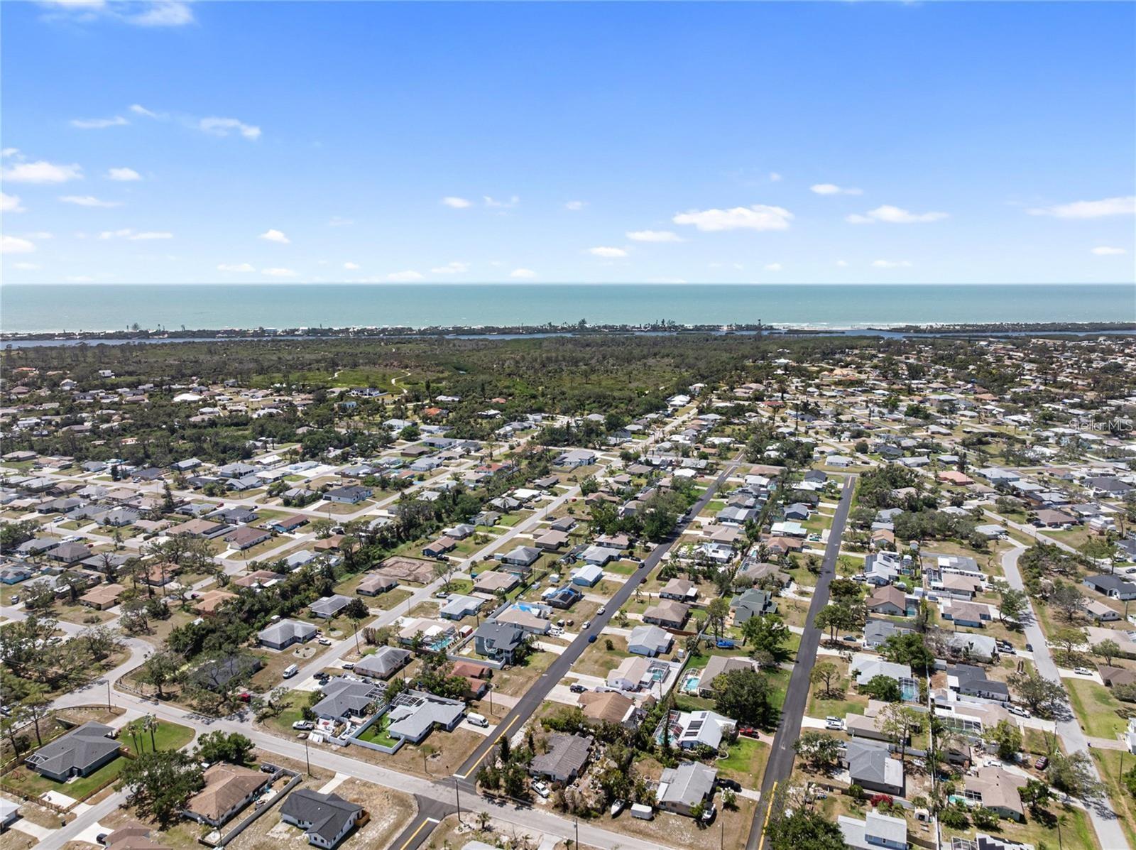 SOUTH VENICE - Residential