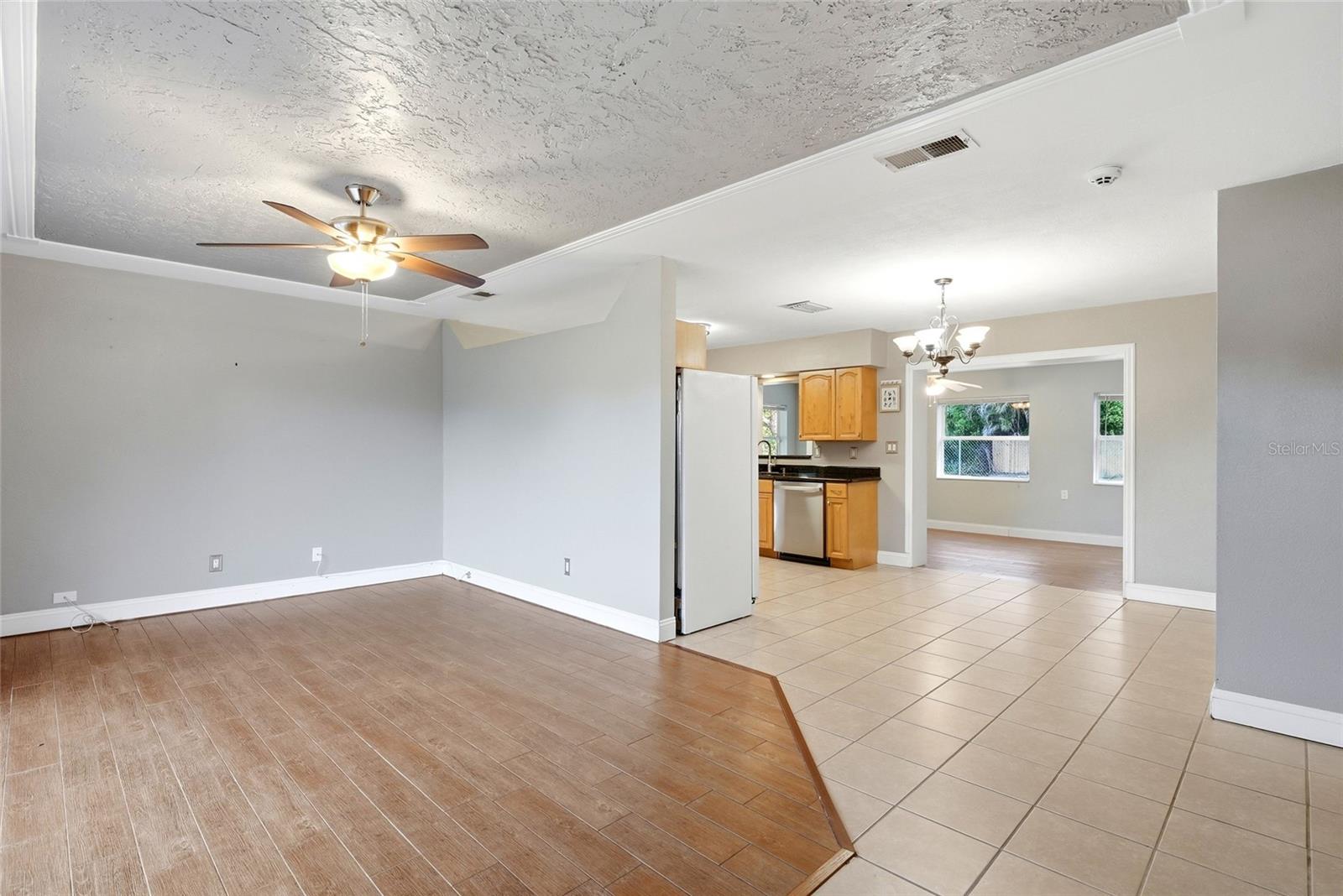 WESTGATE MANOR 1ST ADD - Residential