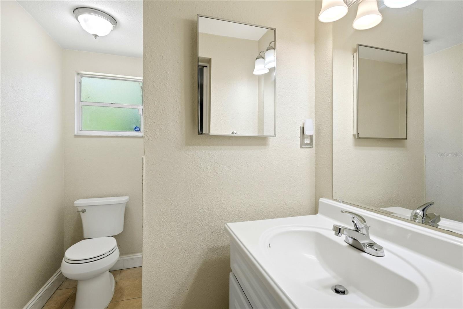 WESTGATE MANOR 1ST ADD - Residential