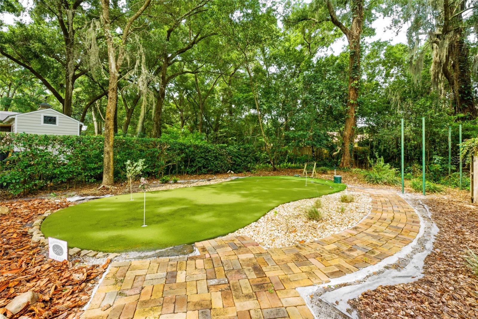 LAKE DOWN WOODS - Residential