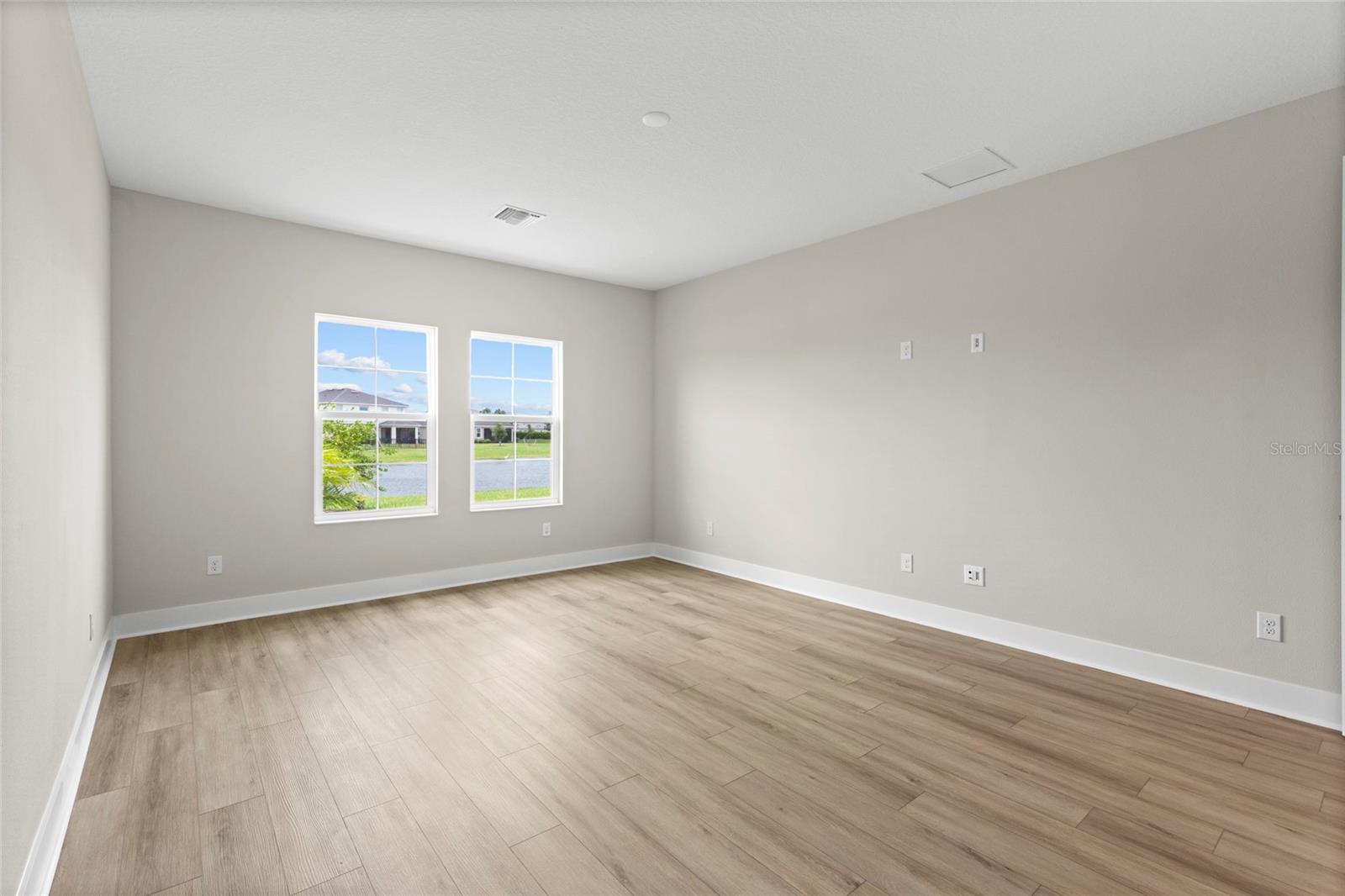 STAR FARMS - Residential