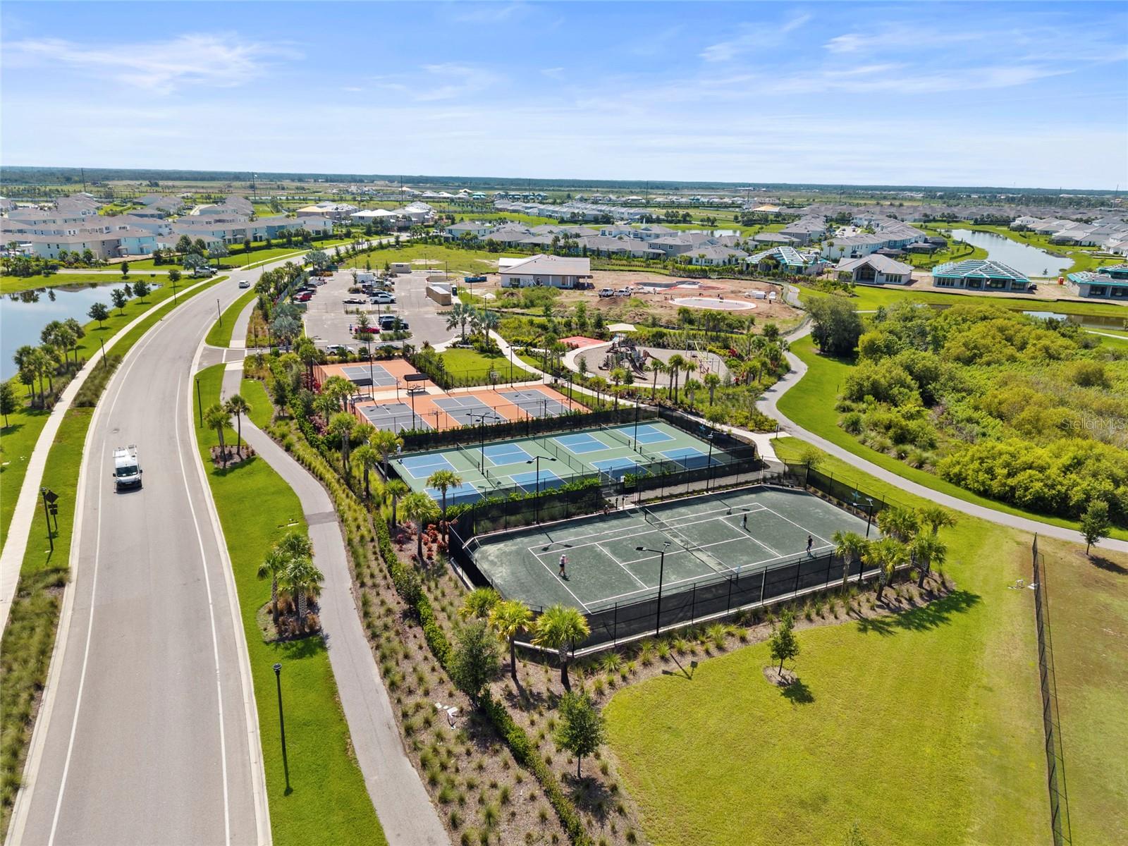 STAR FARMS - Residential