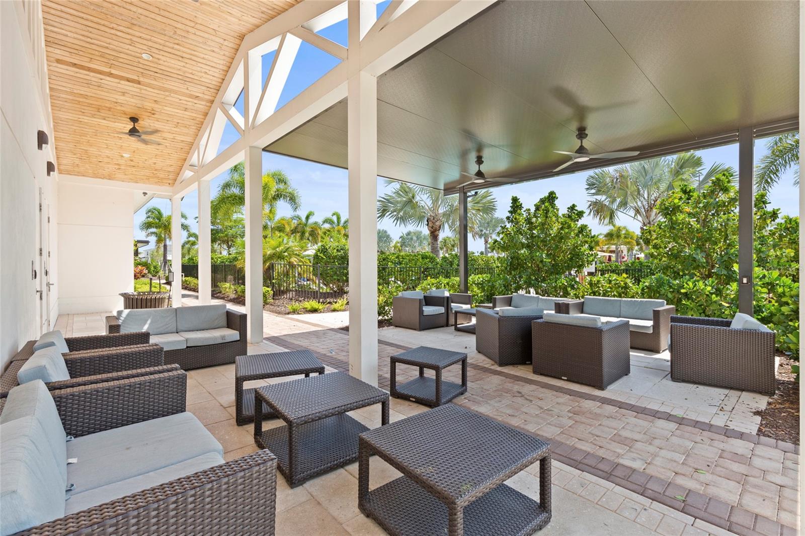 STAR FARMS - Residential