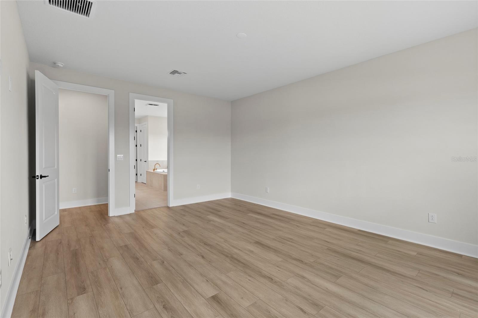 STAR FARMS - Residential