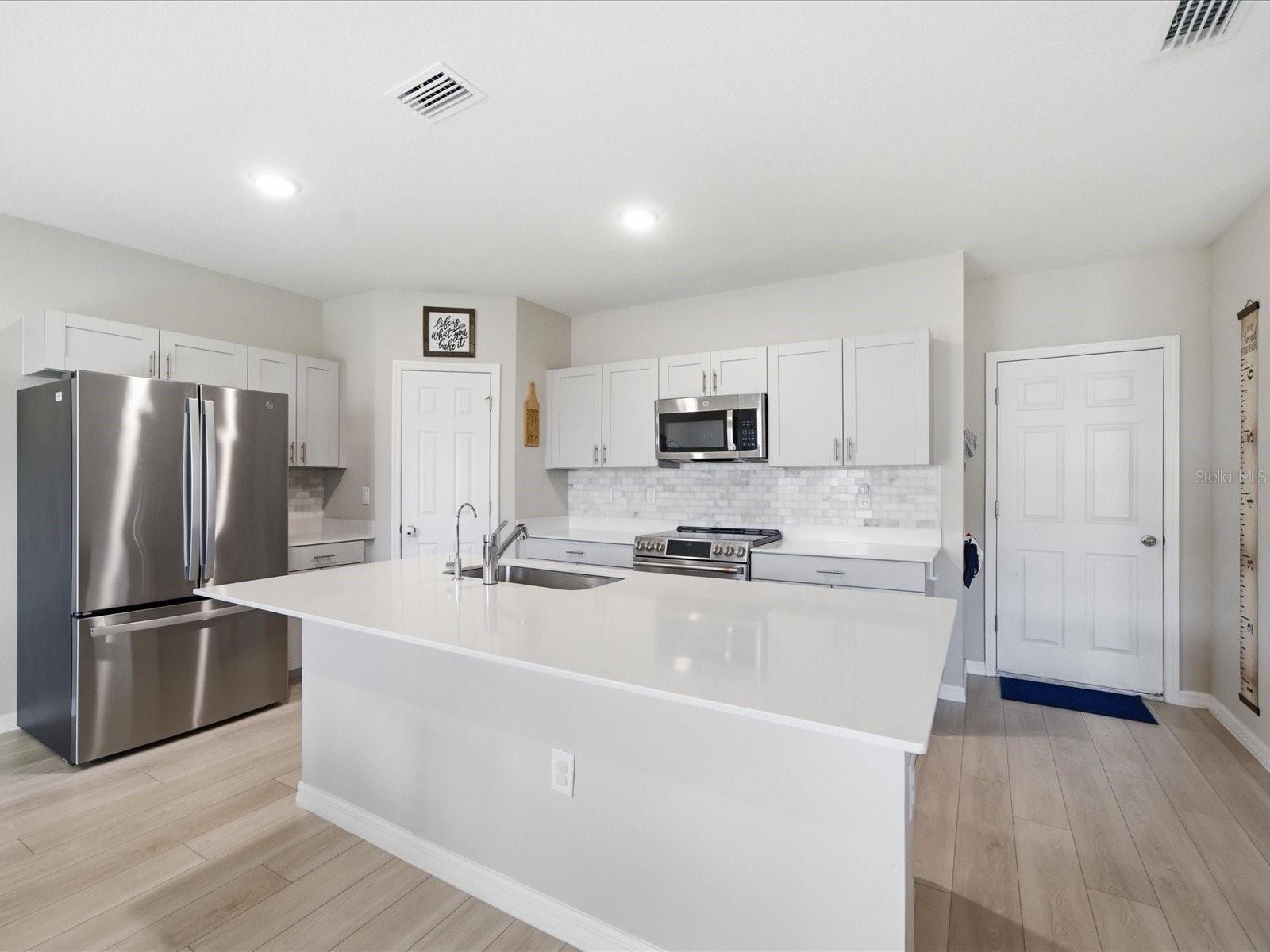 PASADENA POINT PH I - Residential