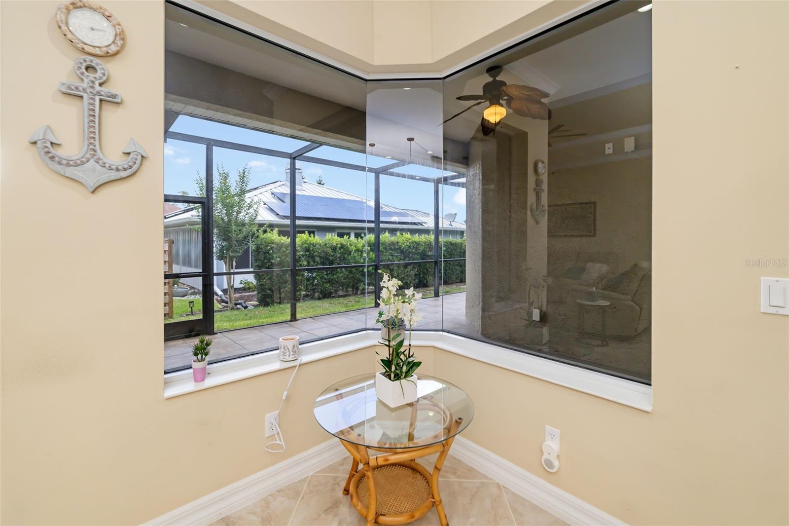 WHISPERING CRANE - Residential