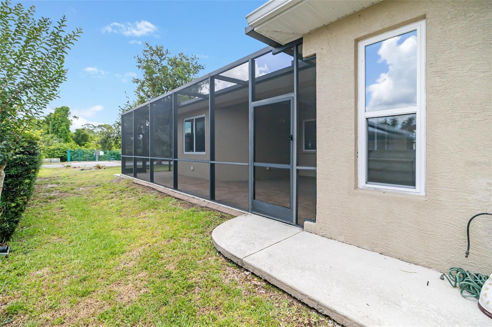 WHISPERING CRANE - Residential