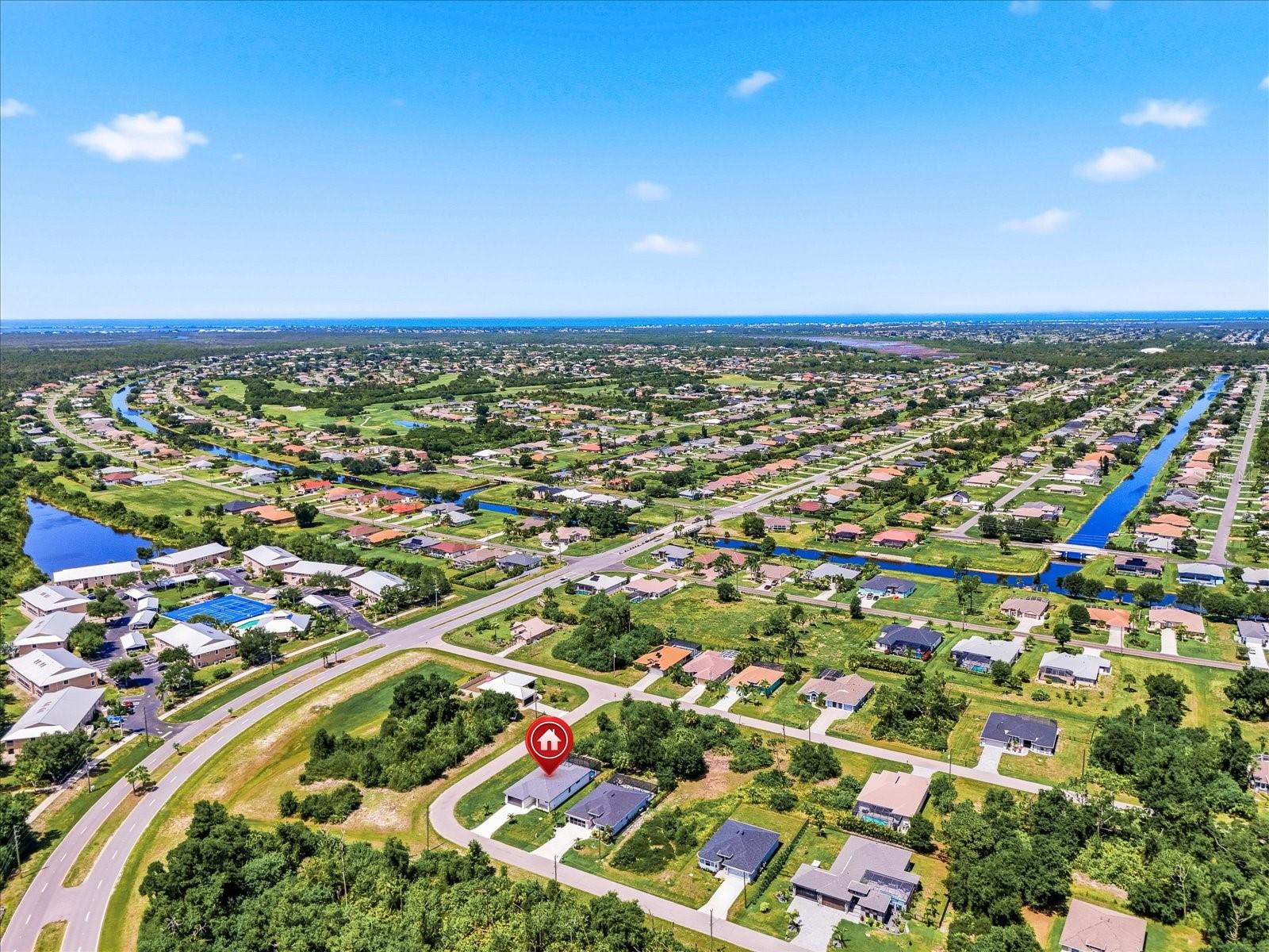ROTONDA LAKES - Residential