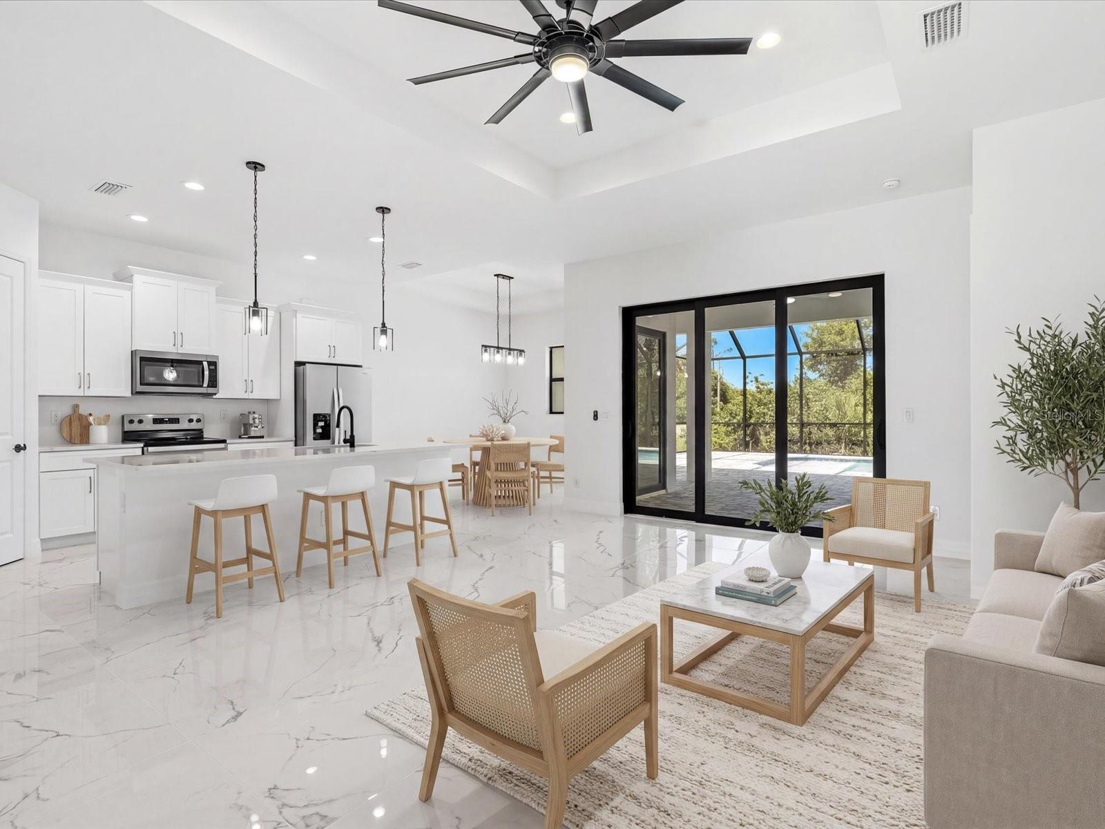 ROTONDA LAKES - Residential