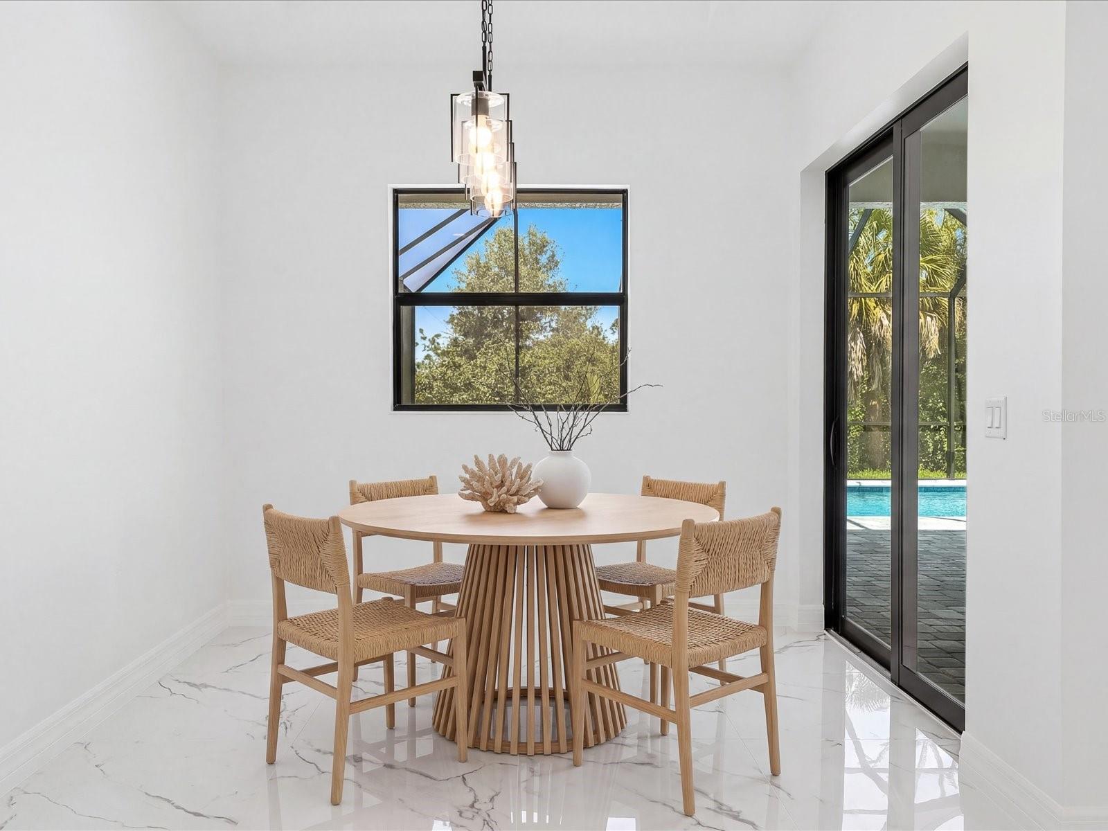 ROTONDA LAKES - Residential