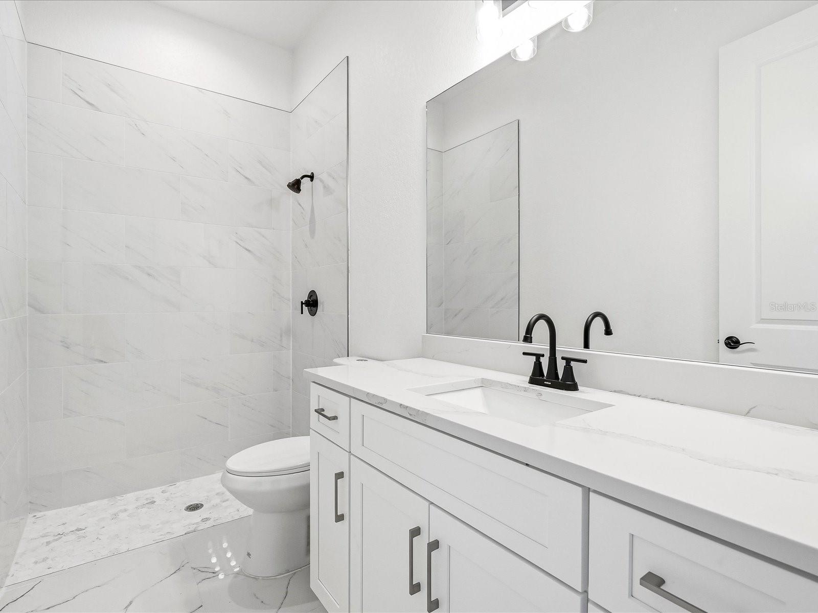 ROTONDA LAKES - Residential
