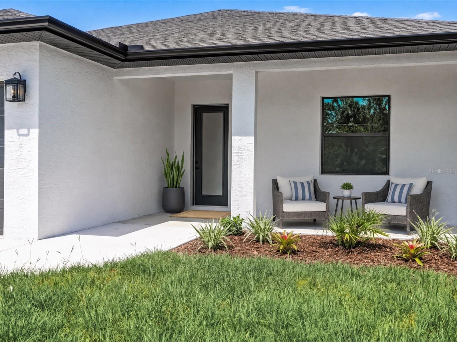 ROTONDA LAKES - Residential