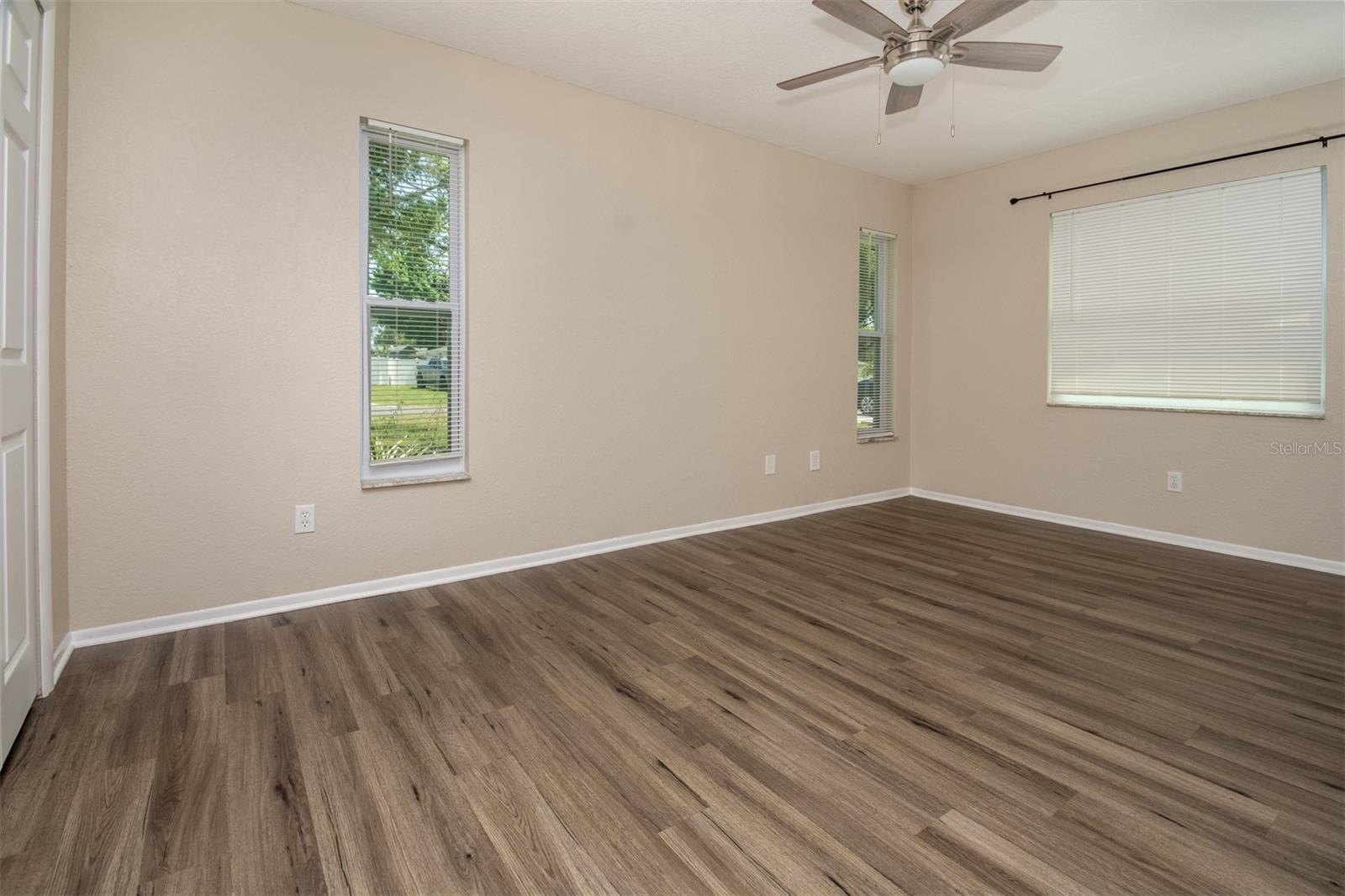 HIGHLAND LAKE - Residential