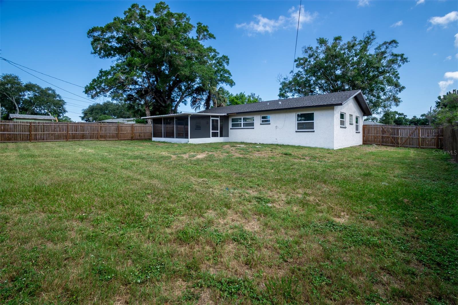 HIGHLAND LAKE - Residential