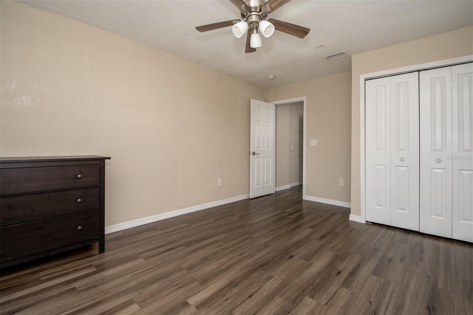 HIGHLAND LAKE - Residential
