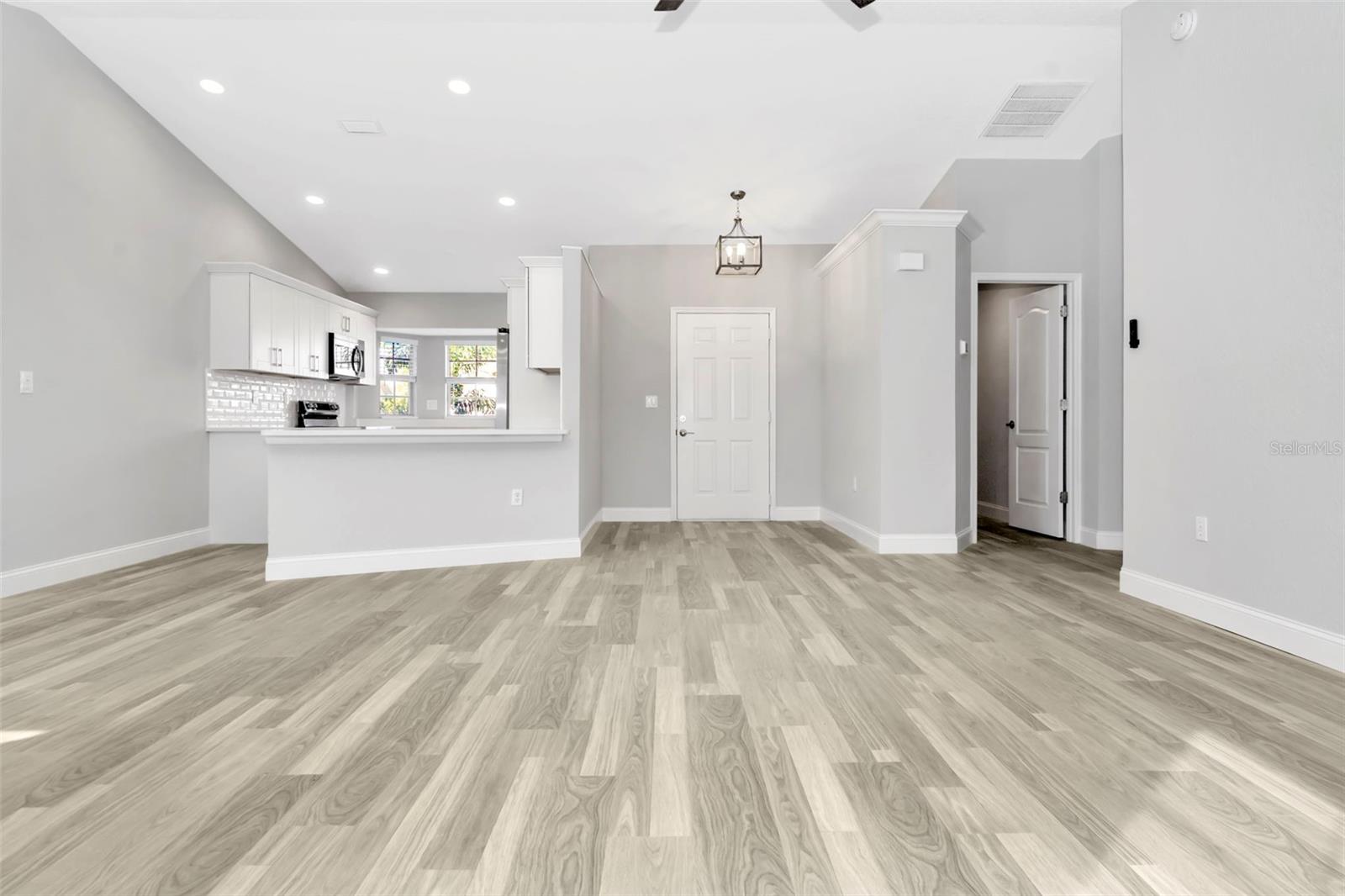 PARK LAKE ESTATES - Residential