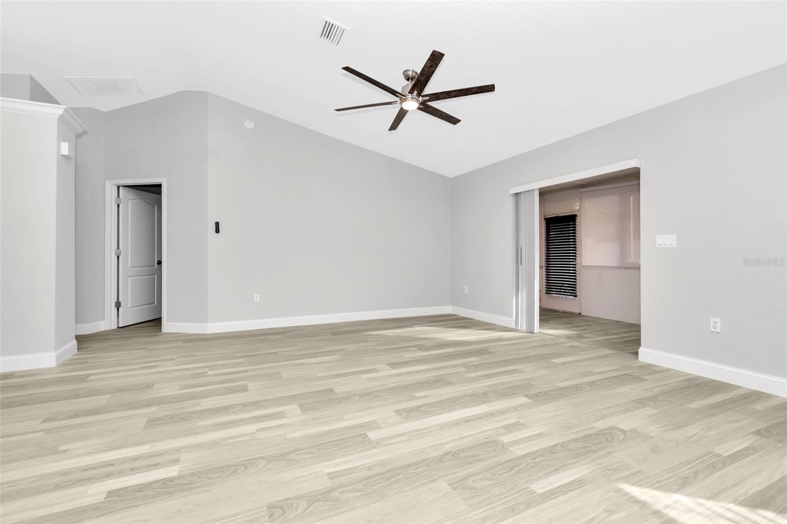PARK LAKE ESTATES - Residential