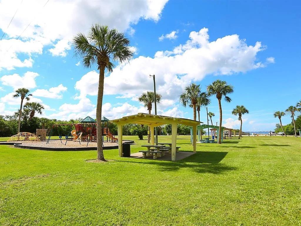 BAYSHORE GARDENS SEC 7 - Residential
